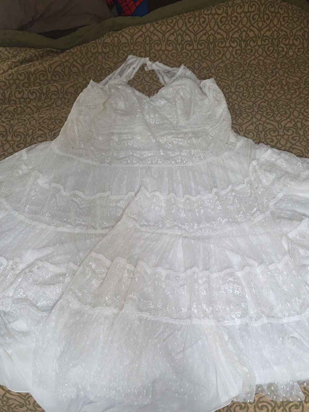 Lace Wedding Dress - Picture 6 of 11